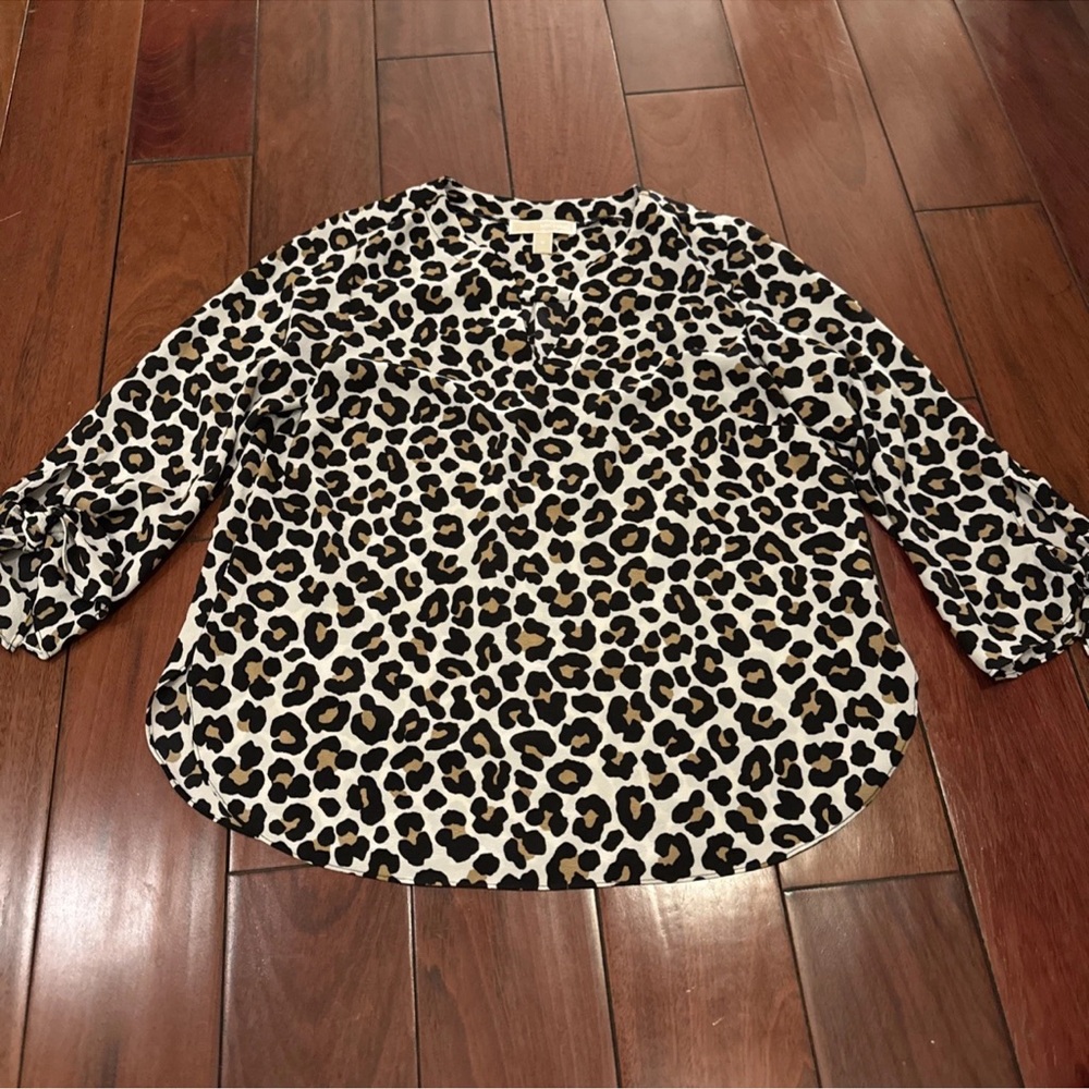 MICHAEL Michael Kors Top Leopard Print 3/4 Sleeve Animal Print V Neck M